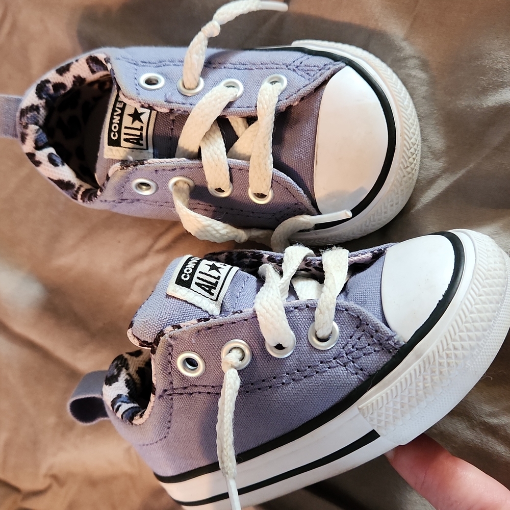 Converse - Picture 4 of 4